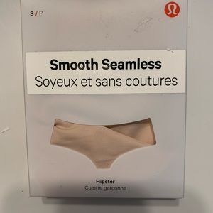 NWT Lululemon small hipster